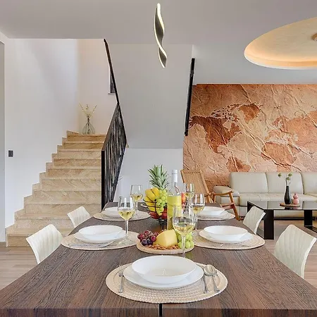 Strandnahe Luxusvilla Mit Aussendusche, Bbq, Klima, Wlan בית נופש *