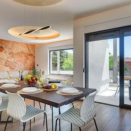 Strandnahe Luxusvilla Mit Aussendusche, Bbq, Klima, Wlan בית נופש *