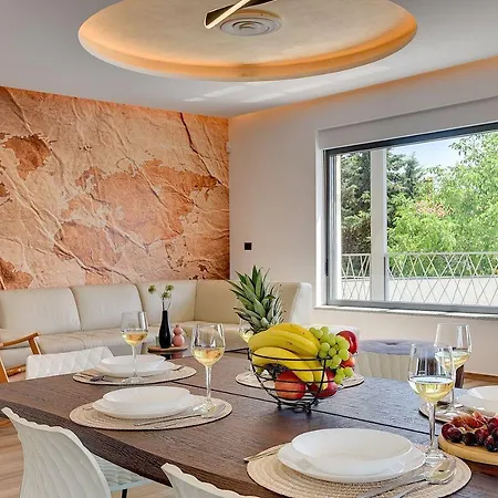 Strandnahe Luxusvilla Mit Aussendusche, Bbq, Klima, Wlan Tatil Evi *